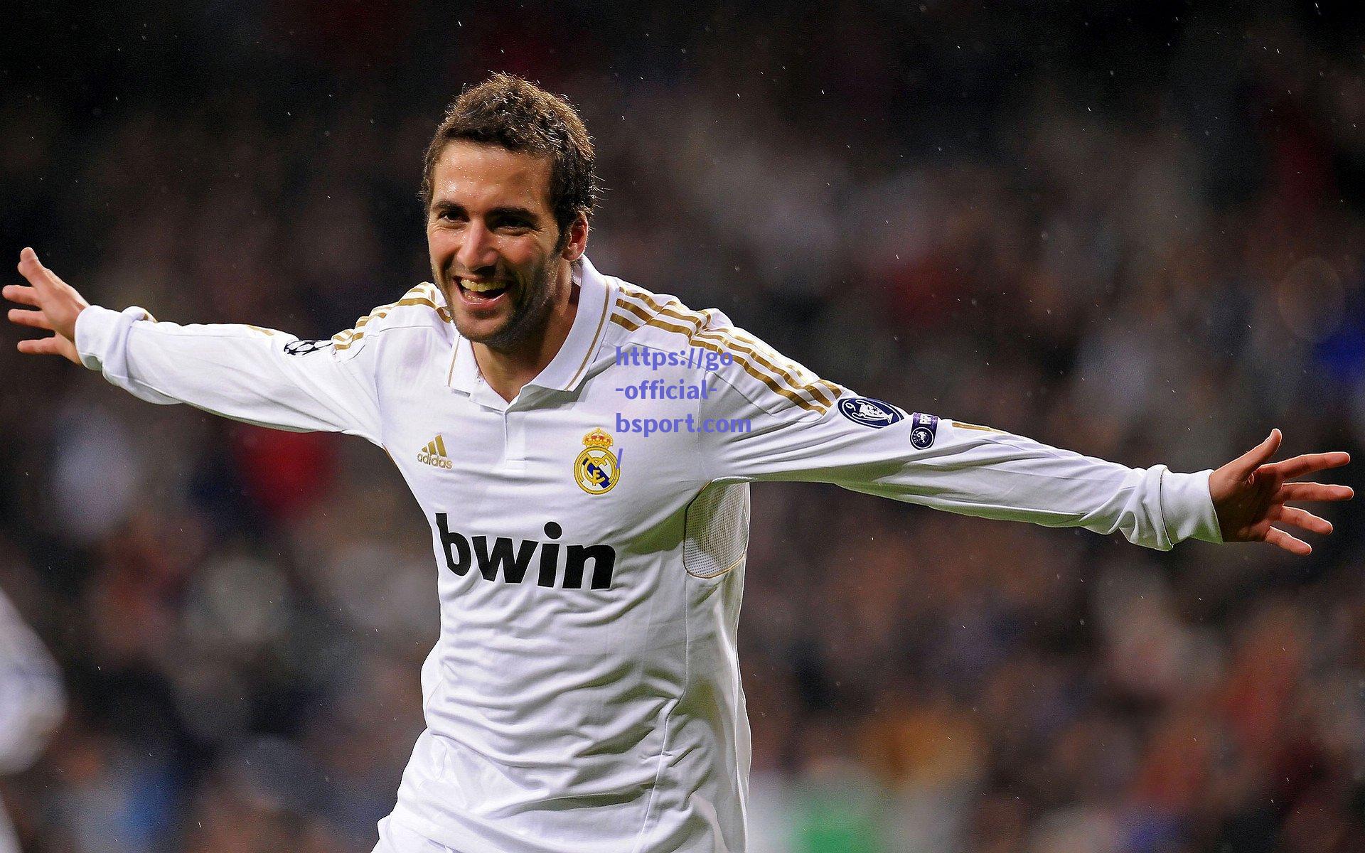 海拉特斯主帅谈门将竞争,黑克伦季前赛表现抢眼,两位门将状态难分伯仲