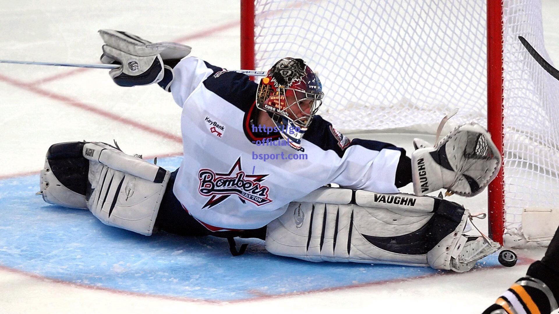 足坛震撼!曼联锁定巴萨功勋哈维,四年高薪合约开启新时代